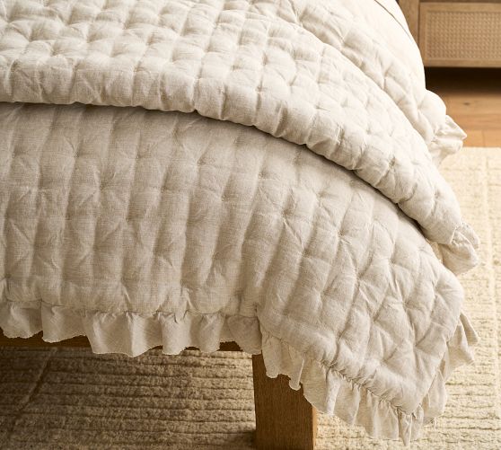 Belgian Flax Linen Ruffle Tufted Quilt 4